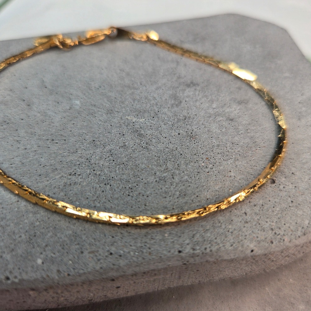 Ambassador Gold Tone Herringbone Chain Bracelet Vintage Textured Flat Link Korea